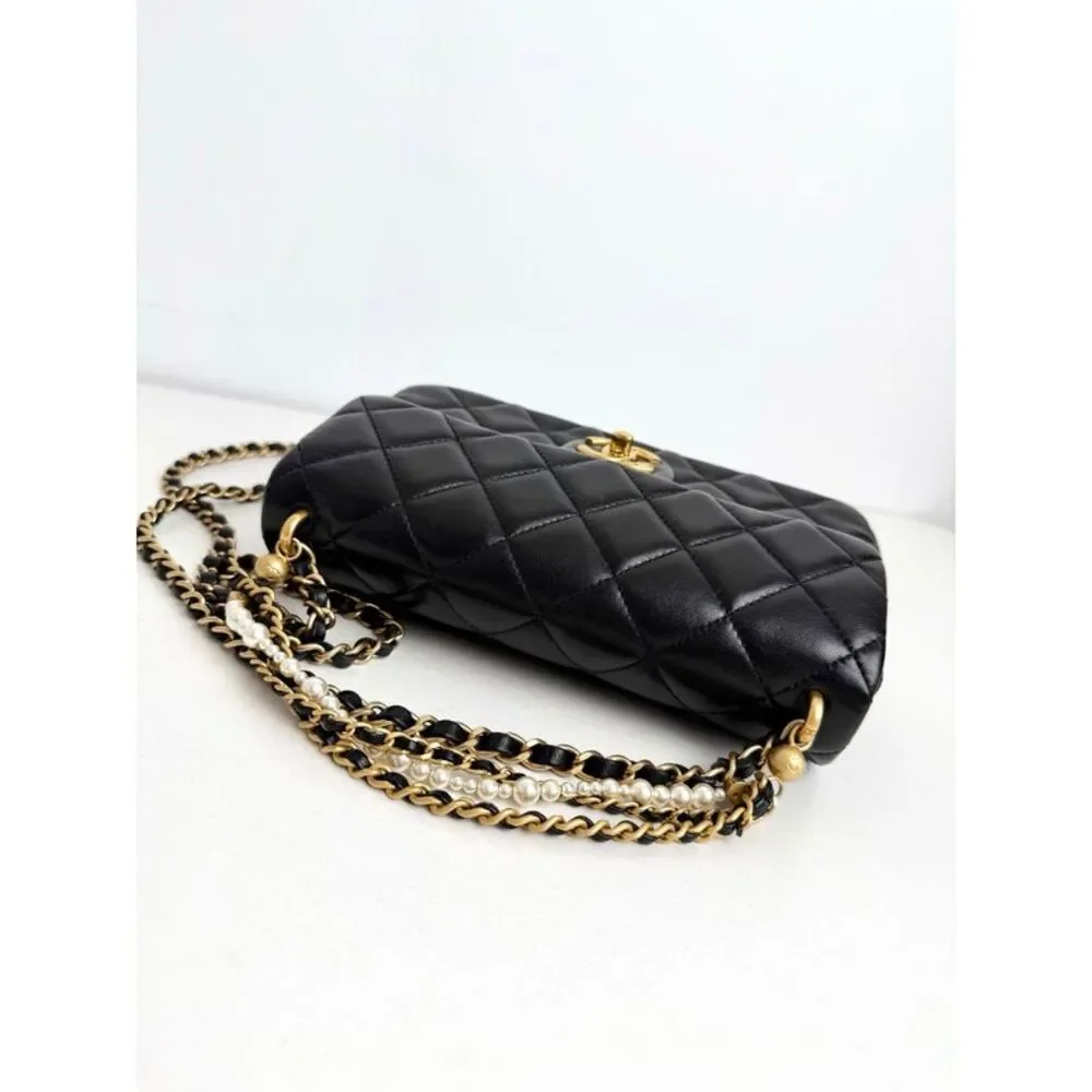 Chanel Women Pre-Loved Bag Very Good Condition